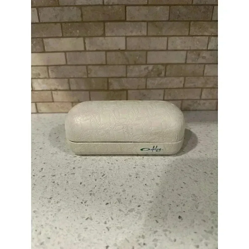 Oakley White Hard Side Clamshell‎ Case Sunglasses Embossed  dr